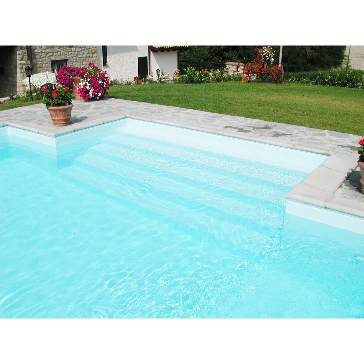 Bordo standard per piscina in pietra ricostruita 4x8 metri