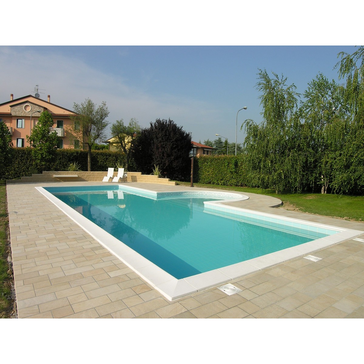 Bordo standard per piscina in pietra ricostruita 4x8 metri