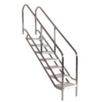 Pool entrance ladder for disabled