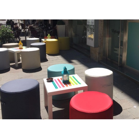 Outdoor cylinder pouf